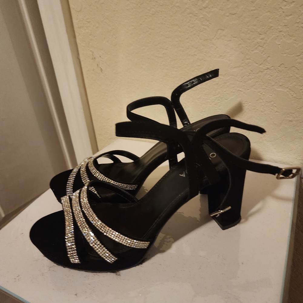 Elegant Black Strappy Heels with Rhinestone Accents